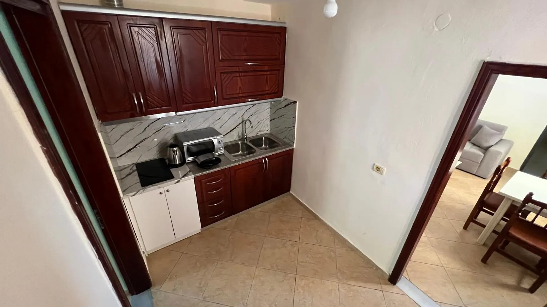 Villa Bebi Sarandë 0*,
