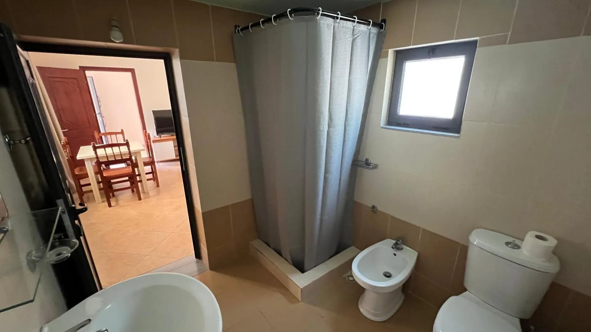 Villa Bebi Sarandë 0*,